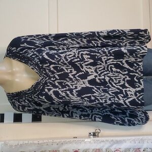 Banana Republic Heritage Pattern Navy Blouse Sheer Long sleeve Sise XL